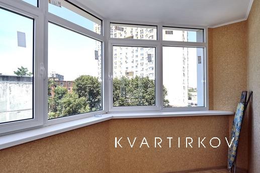 Уютная двухкомнатная квартира, Краснодар - квартира посуточно