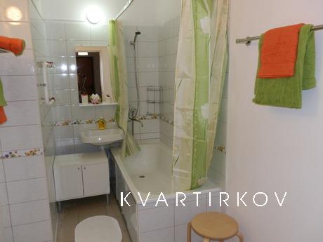 2х комн квартира посуточно по цене 1 ком, Краснодар - квартира посуточно