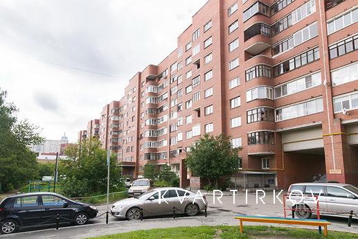 Studio apartment COMFORT, Yekaterinburg - apartment by the day