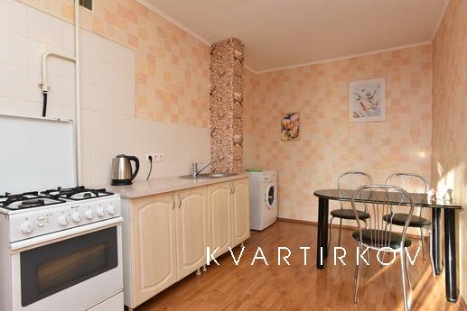 Studio apartment COMFORT, Yekaterinburg - apartment by the day