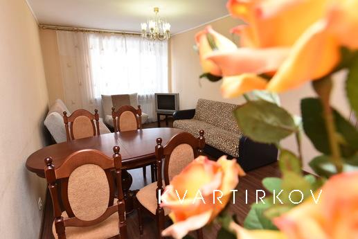 Трехкомнатная квартира рядом КРК Уралец, Екатеринбург - квартира посуточно