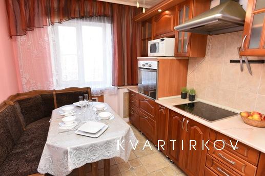 Трехкомнатная квартира рядом КРК Уралец, Екатеринбург - квартира посуточно