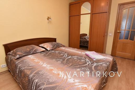 Трехкомнатная квартира рядом КРК Уралец, Екатеринбург - квартира посуточно