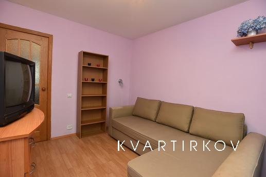 Трехкомнатная квартира рядом КРК Уралец, Екатеринбург - квартира посуточно