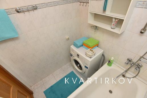 Трехкомнатная квартира рядом КРК Уралец, Екатеринбург - квартира посуточно