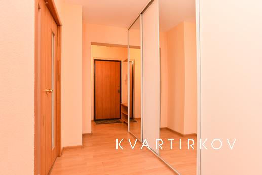 Двухкомнатная квартира, Екатеринбург - квартира посуточно