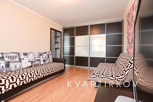 Посуточно Академика Бардина 38, Екатеринбург - квартира посуточно