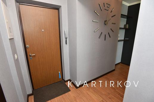 Посуточно Академика Бардина 38, Екатеринбург - квартира посуточно