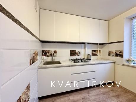 Сдам 2-х.к. квартиру (посуточно), Магнитогорск - квартира посуточно