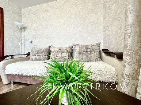 2-комнатная квартира посуточно, Магнитогорск - квартира посуточно