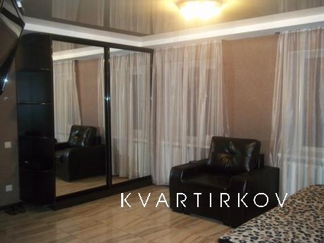 Apartment with views of the Dnepr, Dnipro (Dnipropetrovsk) - apartment by the day