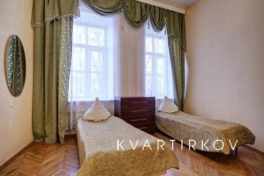 Apartment with Canal View, Санкт-Петербург - квартира подобово