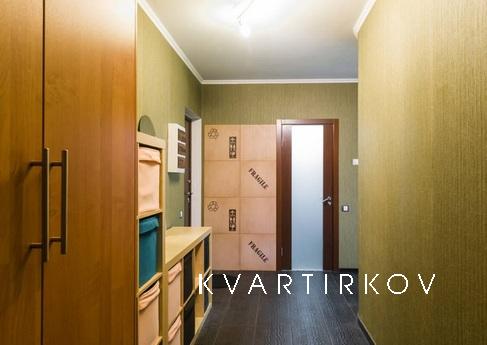 Apartment with designer renovation, Krasnogorsk - apartment by the day