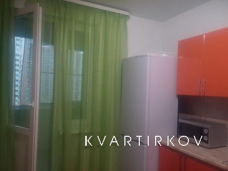 Spacious apartment with repair, Красногорськ - квартира подобово