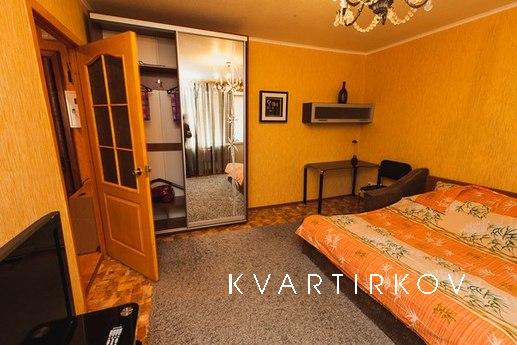 1-кімнатна квартира по вул. Курчатова, Сєвєродонецьк - квартира подобово
