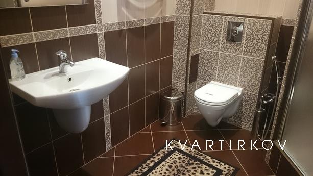 2к квартира Люкс возле аквапарка Ривьера, Казань - квартира посуточно