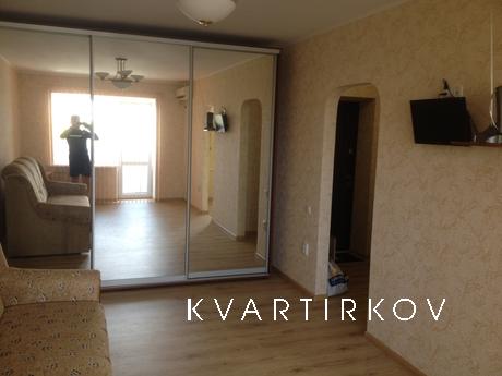 Rent 1-bedroom apartment in the center of Berdyansk, 100m fr