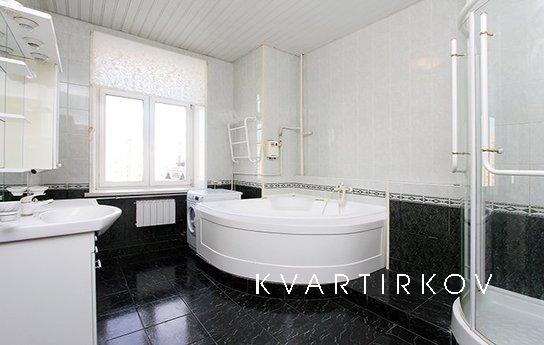 светлая трёхкомнатная квартира, Москва - квартира посуточно