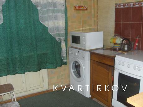 сдаю на сутки,часы., Волгоград - квартира посуточно