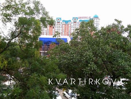 1 комнатная квартира на Ставропольской, Краснодар - квартира посуточно