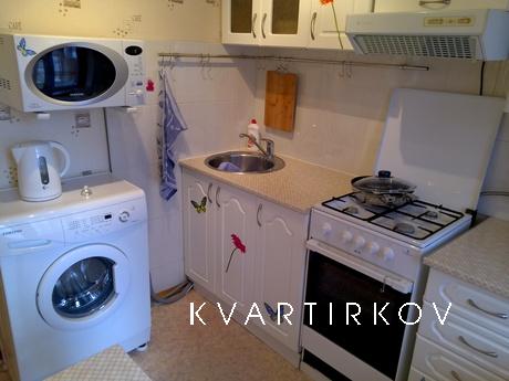 Небольшая уютная квартира, 30 кв. м. на 4 этаже 5-ти этажног