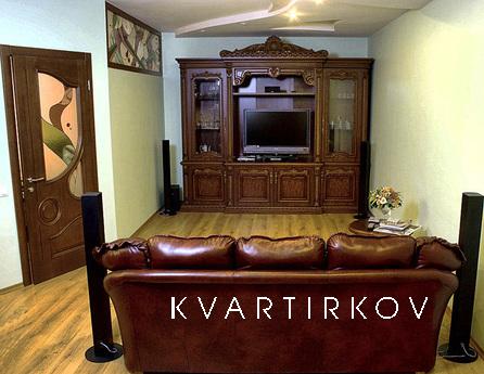 Apartment is free! M. Minskay 3 minutes!, Kyiv - apartment by the day