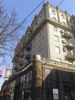 Хрещатик 17, центр спальня + вітальня, Київ - квартира подобово
