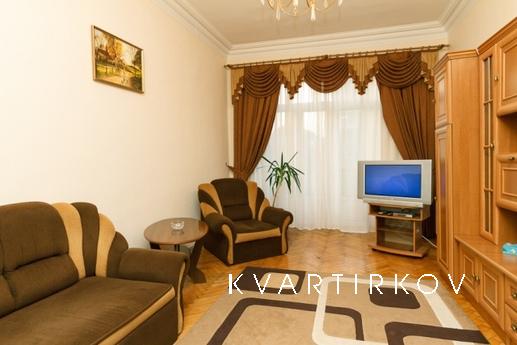 Хрещатик 17, центр спальня + вітальня, Київ - квартира подобово