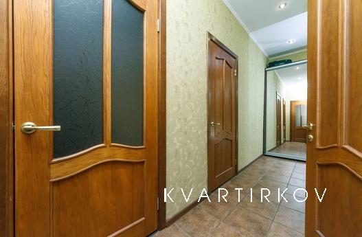 2 комнатная квартиа в центре, Киев - квартира посуточно