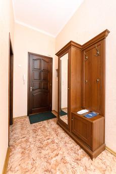 Квартира в центрі Кіева 3 кімнатна, Київ - квартира подобово