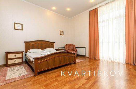 3 кімнатна квартира в центрі Києва, Київ - квартира подобово