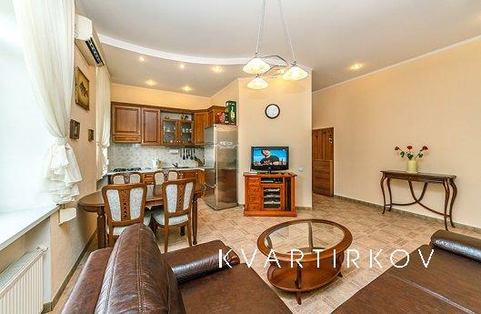 3 кімнатна квартира в центрі Києва, Київ - квартира подобово