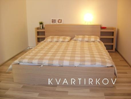 На фото реальная УЮТНАЯ однокомнатная квартира ПОСУТОЧНО.
В 