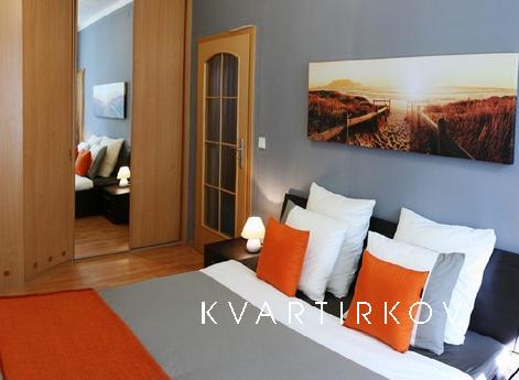 Rent an apartment near the metro in a ne, Санкт-Петербург - квартира подобово