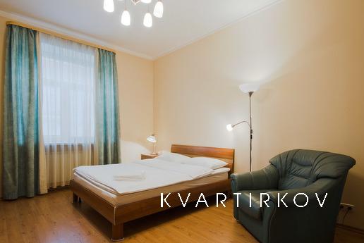 apartment near the metro, Saint Petersburg - apartment by the day