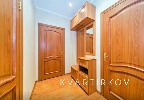 Luxury apartments in the metro, Санкт-Петербург - квартира подобово