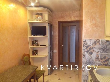 VIP near center!, Lviv - apartment by the day