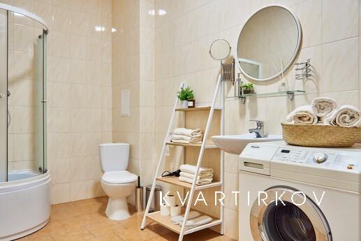 Elegant spacious apartments on Ratushnaya., Mukacheve - apartment by the day