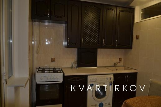 Rent 3 bedroom apartment 1/4 house, Saky - apartment by the day