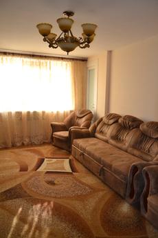 Rent our 3-room apartment 2/5 home, Saky - apartment by the day