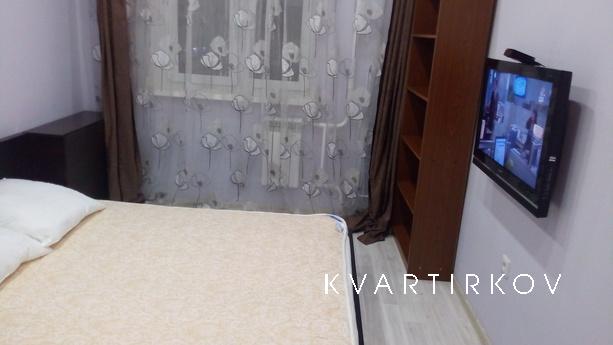 Классная квартира возле Ашана, Тюмень - квартира посуточно