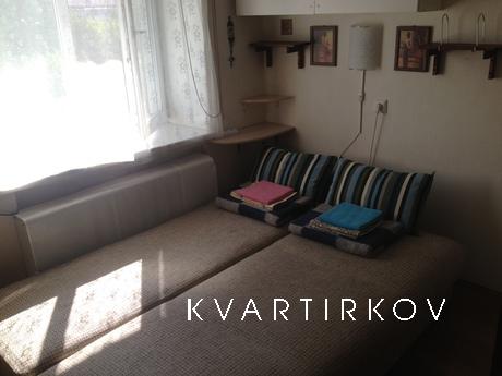 Собственник! Небольшая, уютная квартира (формат 2-х местного