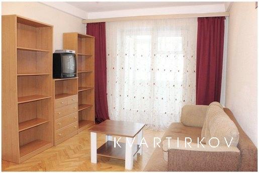 3 bedroom apartment in the center, Kyiv - apartment by the day