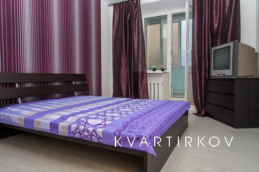 Уютная, большая и комфортная 3-х комнатная студия в самом пр