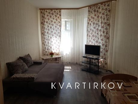 Сдаю от часа до месяца однокомнатную квартиру, в отличном со