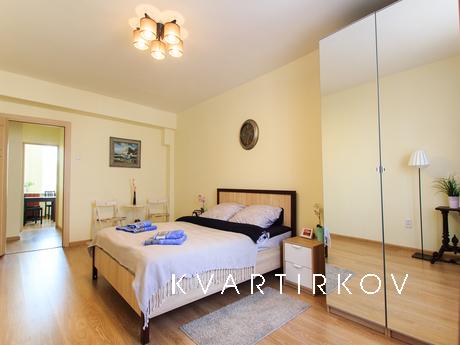 Посуточно Земляной Вал 24/32, Москва - квартира посуточно