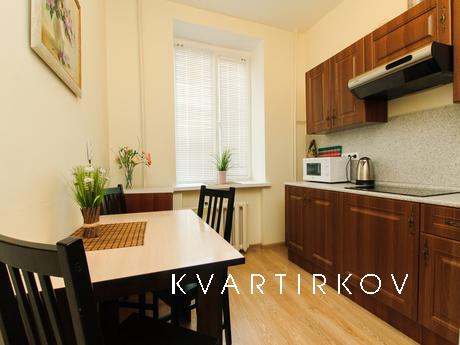 Посуточно Земляной Вал 24/32, Москва - квартира посуточно