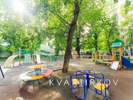 Посуточно Земляной Вал 24/32, Москва - квартира посуточно