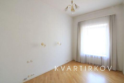 Exclusive species apartment, Saint Petersburg - apartment by the day