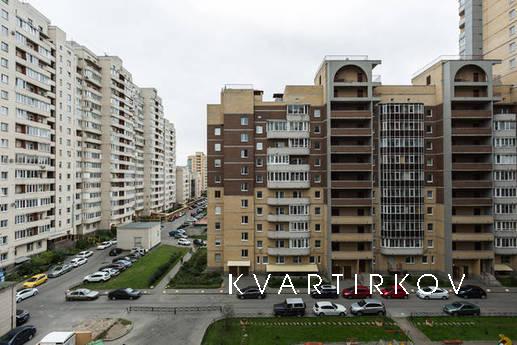 The apartment is in a new building, Санкт-Петербург - квартира подобово